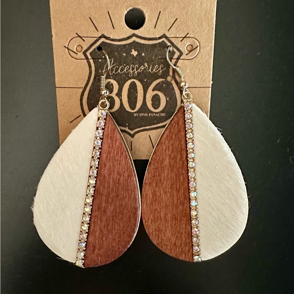 Chic Teardrop Earrings with Rhinestone Accent